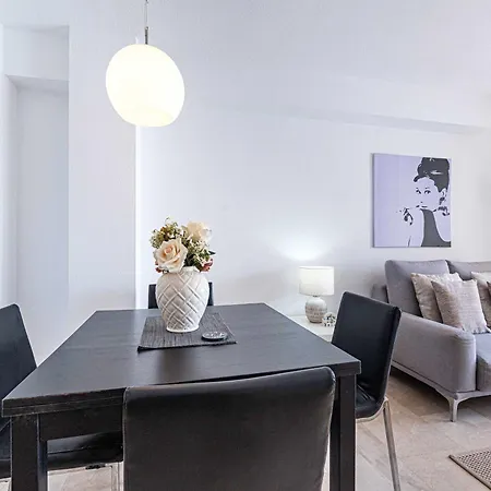 Apartamento Modern 2-bed 2-bathroom By The Pool Fuentes De *