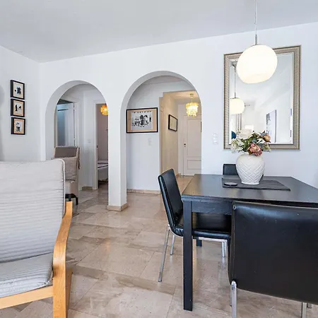 Apartamento Modern 2-bed 2-bathroom By The Pool Fuentes De *